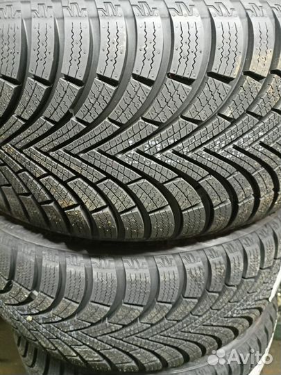 Maxxis Premitra Snow WP6 225/40 R19 93W