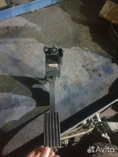 Педаль газа LADA vesta