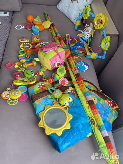 Развивающие игрушки для малышей