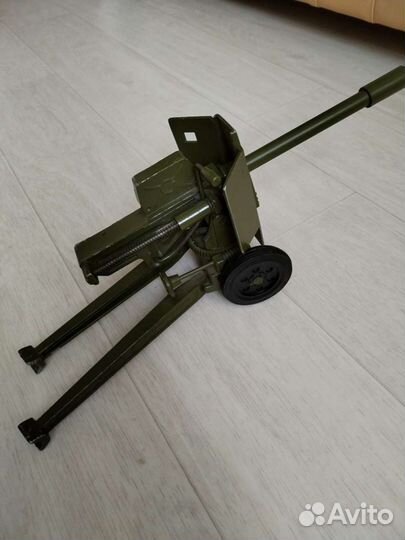 Игрушечная пушка из СССР