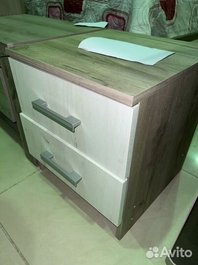 Тумба прикроватная