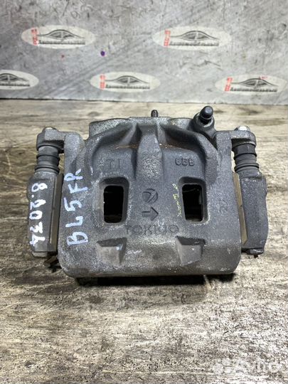 Суппорт право c Subaru Legacy B4 BL5 EJ203