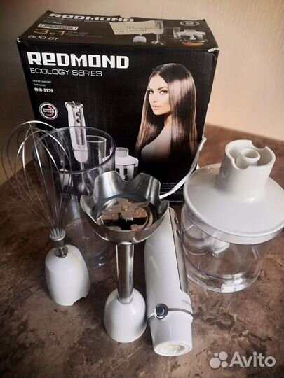 Блендер Redmond