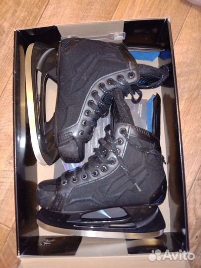 Коньки хоккейные