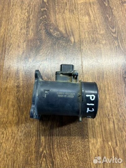 Датчик массового расхода воздуха Nissan Primera P