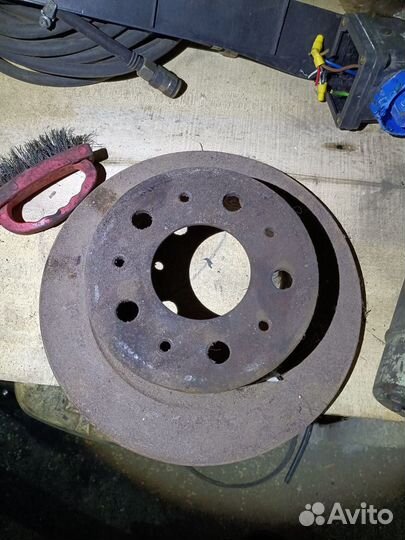 Задний тормозной диск тойота сурф 185