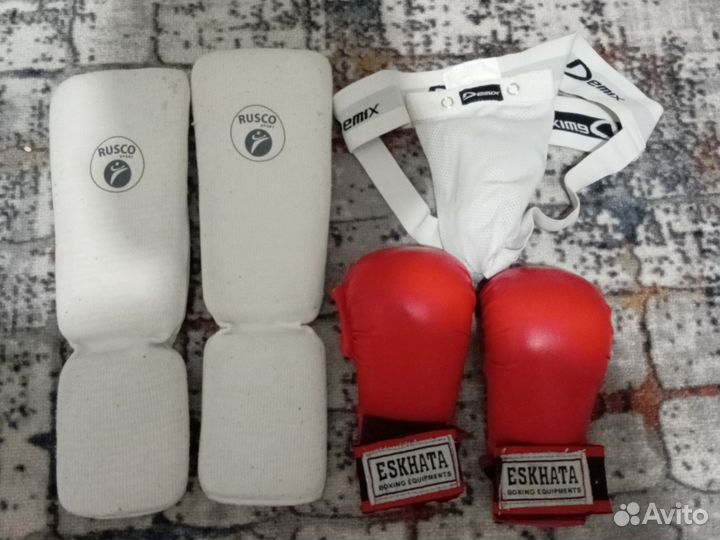 Кимоно для каратэ детское. Два разных кимоно