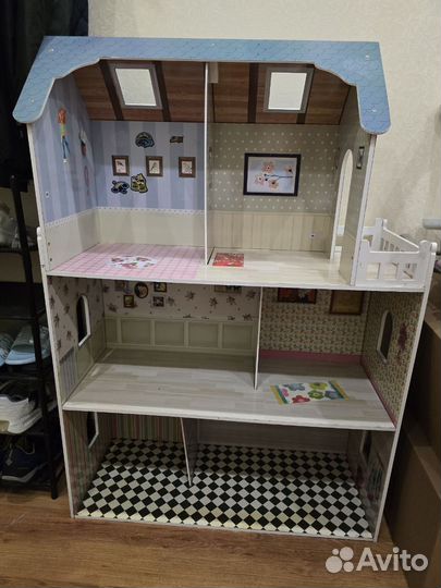 Домик кукольный