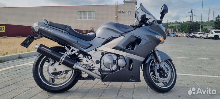 Kawasaki ZZR400-2