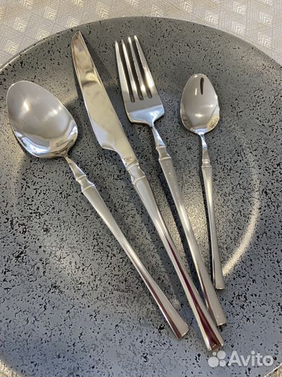 Столовые приборы на 6 персон