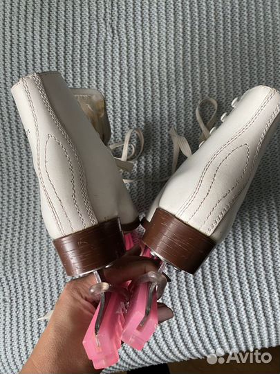 Коньки фигурные 32 размер