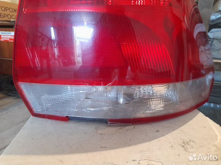 Задние фонари на volkswagen polo 2016