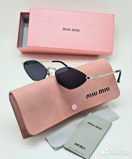 Miu Miu очки женские солнцезащитные