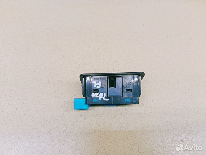 Кнопка многофункциональная RAV 4 2013