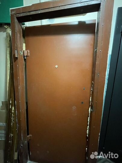Дверь входная металлическая бу 86