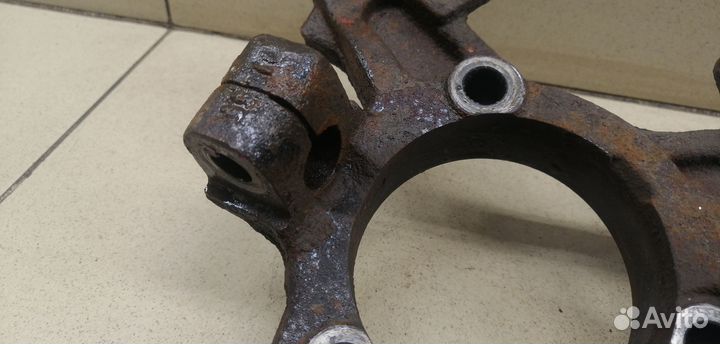 Кулак поворотный передний правый Astra G 1998-2005