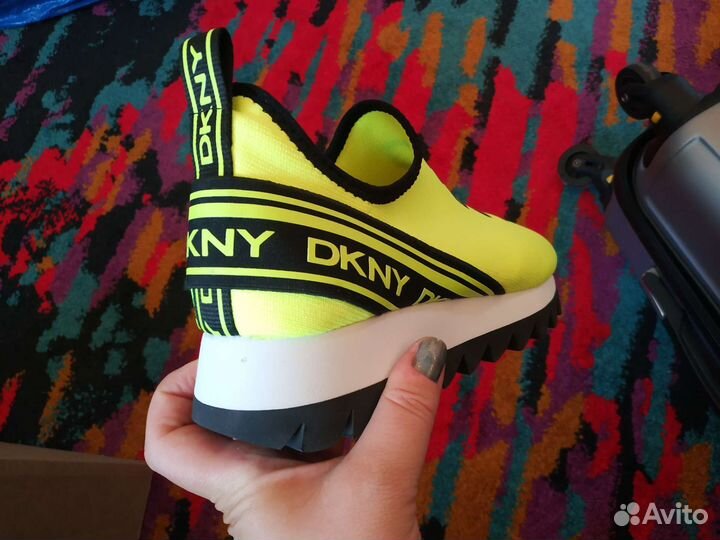 Dkny кроссовки новые