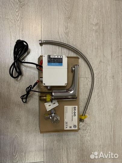 Смеситель для раковины zeta сенсорный