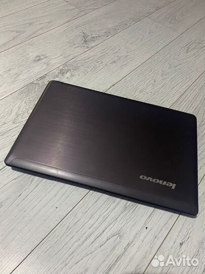 Ноутбук lenovo