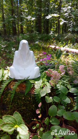 Подсвечник в подарок. Безликий монах. Ведьма