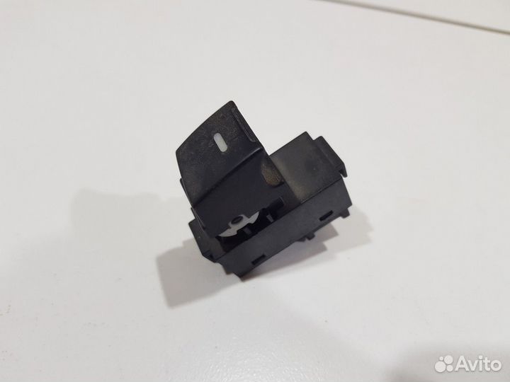 Кнопка стеклоподъемника (Geely Emgrand X7)