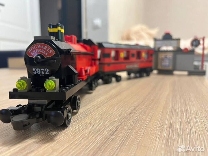 Lego поезд