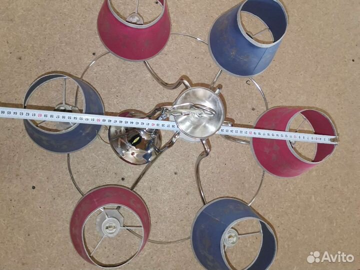 Люстра потолочная и два настенных бра