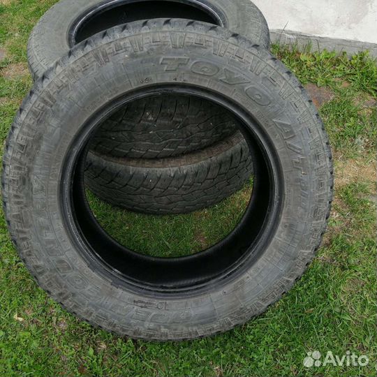 Toyo Open Country A/T Plus 235/65 R17