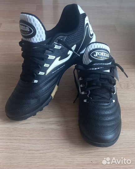 Шиповки, бутсы, сороконожки joma