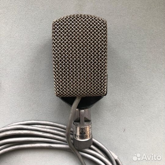 Микрофон AKG d-12