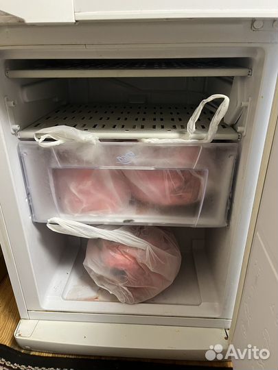 Бронь Холодильник бу Indesit