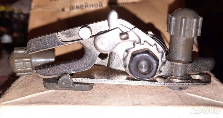 Приставка к швейной машине 