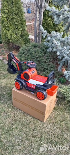 Новая машинка каталка толокар