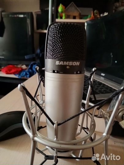 Студийный микрофон Samson