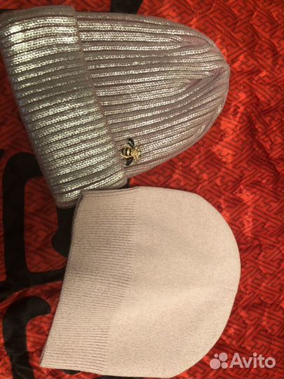 Комплекты и шапочки новые