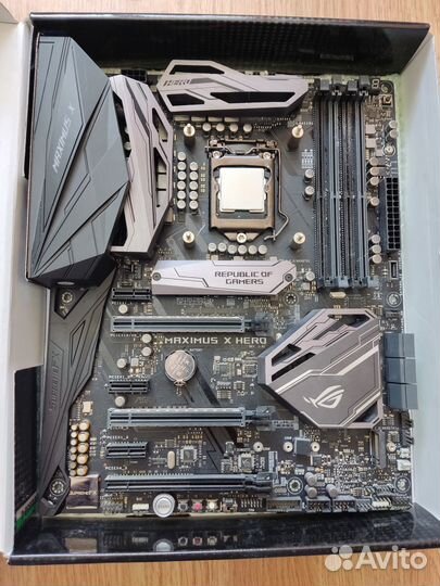 Материнская плата Asus ROG Maximus X Hero s1151v2