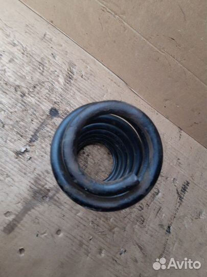 Пружина задняя Ауди 100 43 кузов