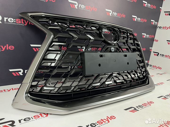 Решетка радиатора Lexus LX570 / LX450d с16г