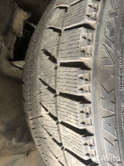 Bridgestone Blizzak VRX 225/40 R18 и 245/40 R18