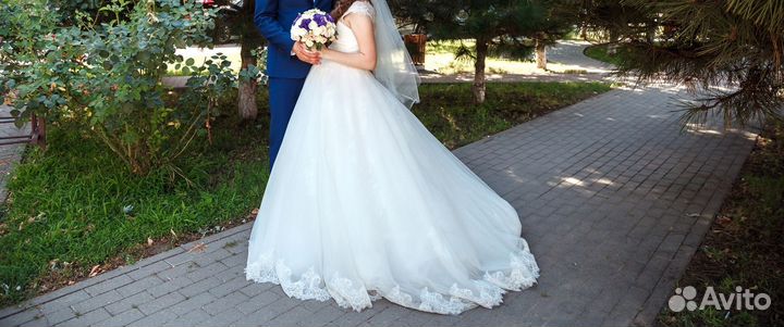 Свадебное платье