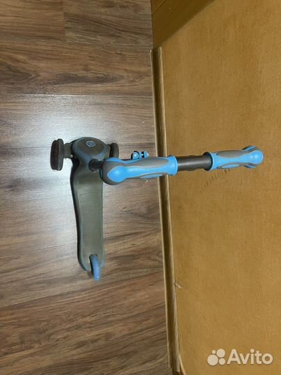 Самокат детский трехколесный globber scoo