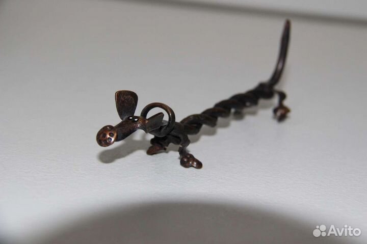 Пес металлический