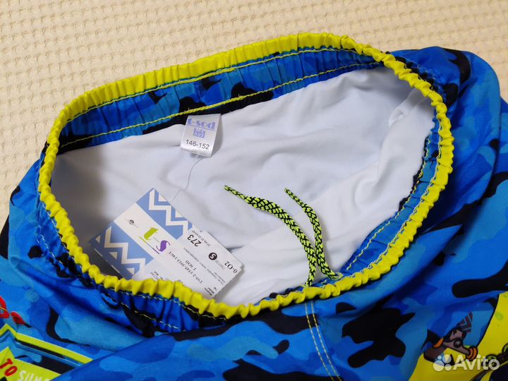 Актуальные в летний сезон плавательные шорты 146