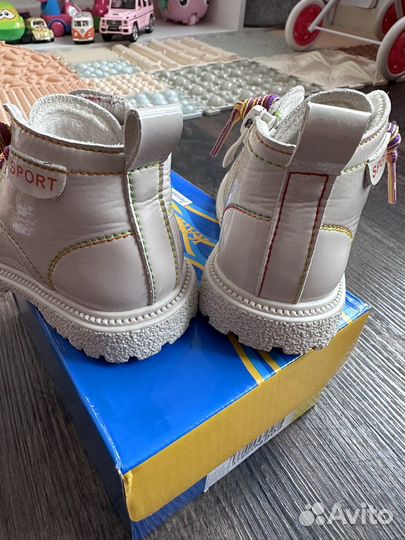 Ботинки демисезонные для девочки размер 20