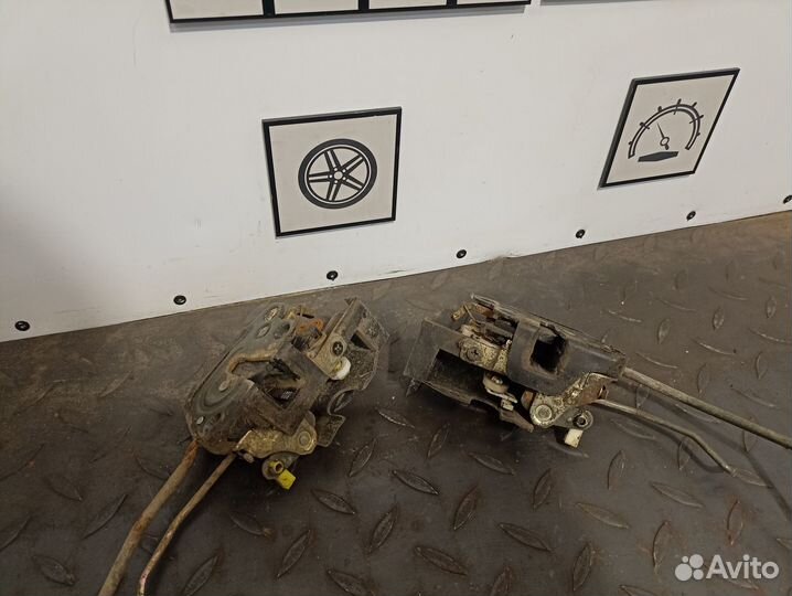 Замок двери передний правый для Hyundai Accent 2