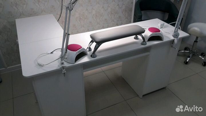 Маникюрные столы на заказ