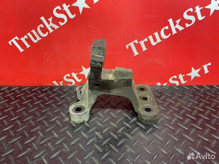 Кронштейн двигателя передний левый Daf XF105