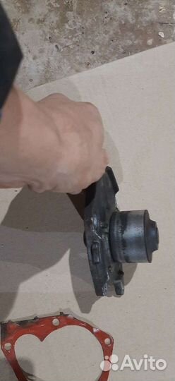 Помпа на Renault Laguna 3
