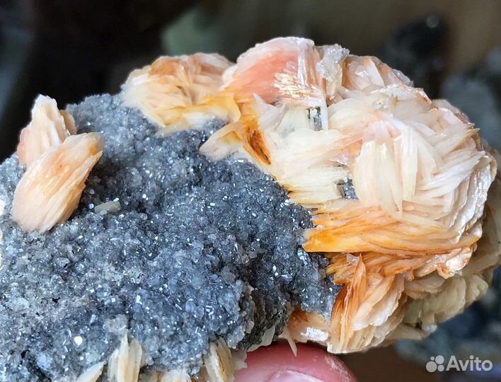 Барит. Церусит. Марокко