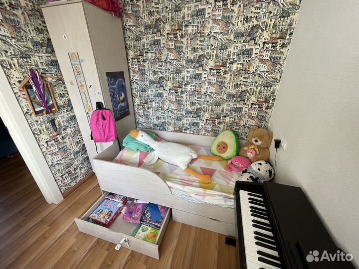 Комлект детской мебели